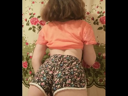 ❤️ سیکسی ځوان ماشوم په کیمره کې خپل شارټونه لرې کوي ❤️ ﹏
